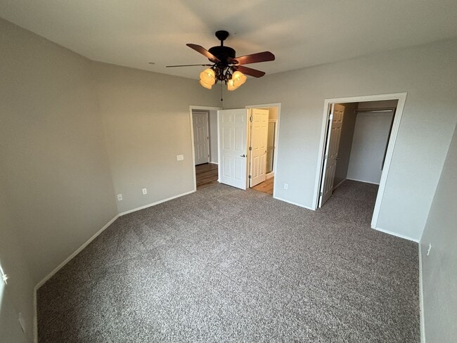 Building Photo - Beautiful 3Bed/2Bath/1Car Condo in Sky Pointe Community – Northwest Las Vegas!