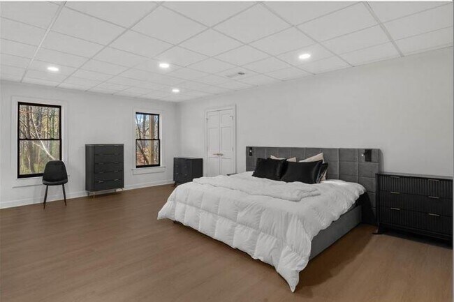 Building Photo - 5425 Hoylake Ct