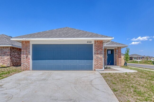 Primary Photo - 2723 Varenna Ln