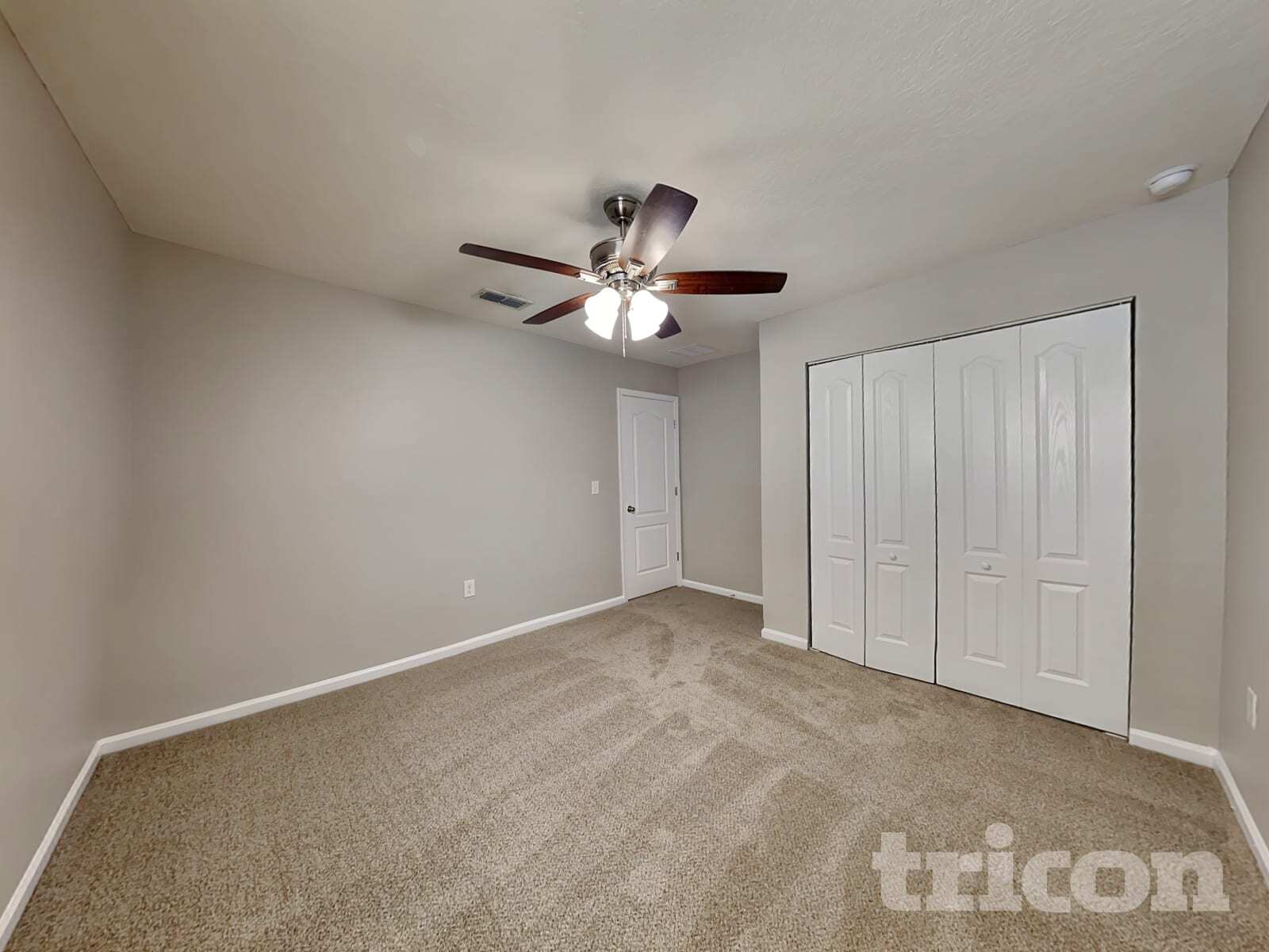 Building Photo - 8048 Meadow Walk Ln