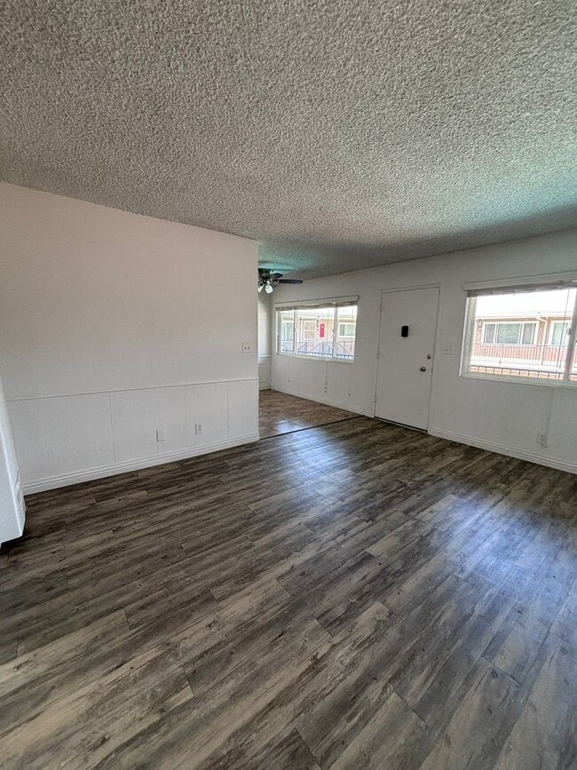 Building Photo - Spacious Beautiful North Park 1 Bed / 1 Bath with Pool