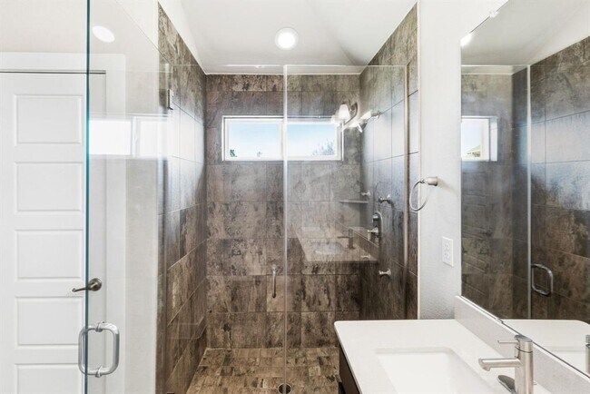 Building Photo - 7013 Brick Slope Path