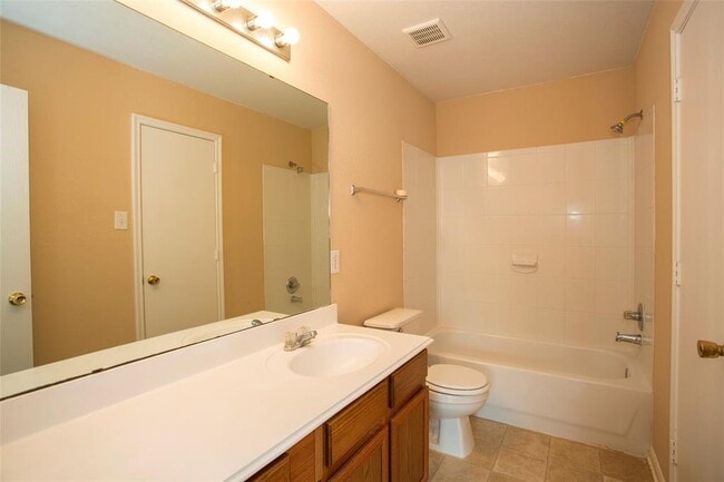Building Photo - 8054 Arrington Forest Ln