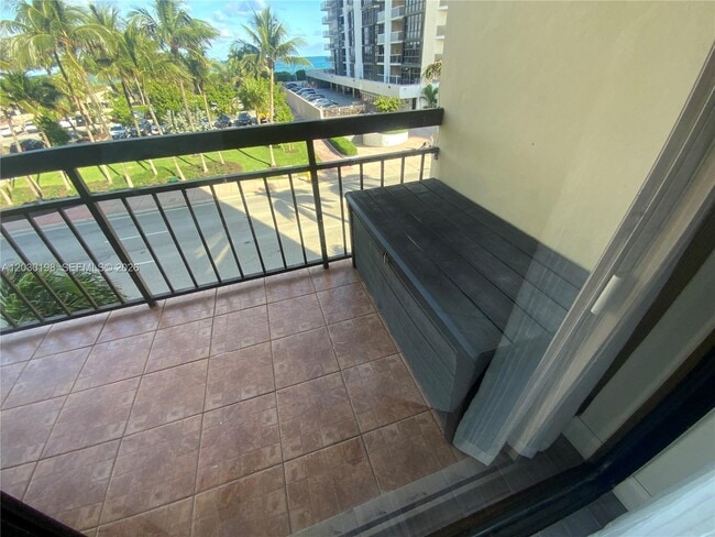 Building Photo - 6444 Collins Ave