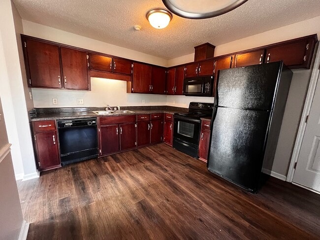 Building Photo - 1229 Langston Ln