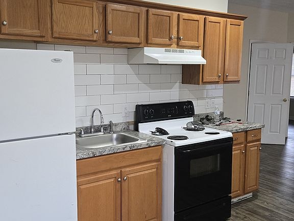 Building Photo - 4062 Atlee Dr