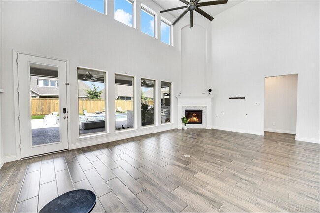 Building Photo - 15014 Little Fox Canyon Tr