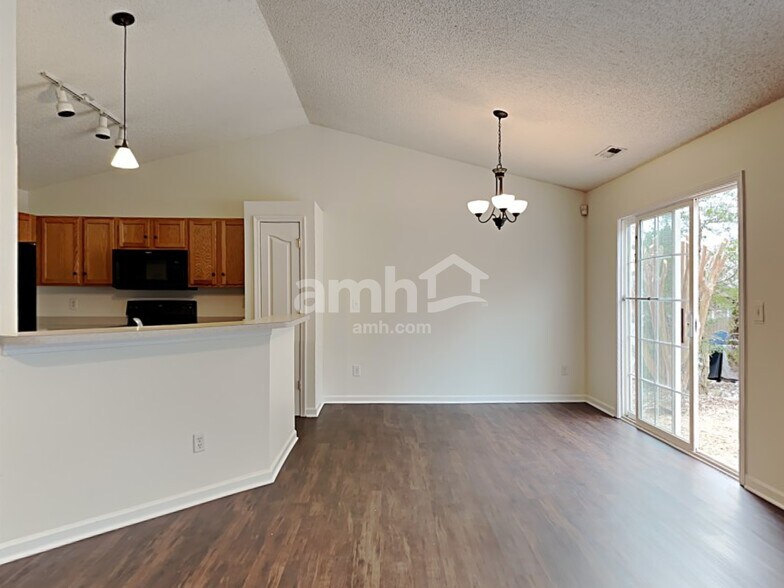 Building Photo - 212 Marcie Rush Ln