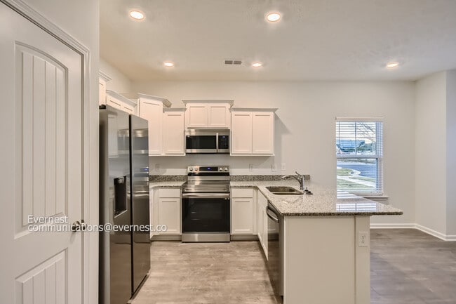 Building Photo - 351 Raines Ct