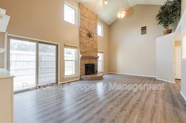 Building Photo - 2501 Patti Pl