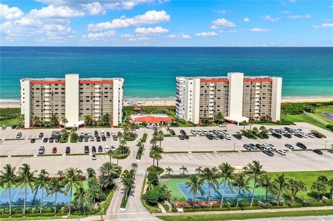 Building Photo - 9490 S Ocean Dr