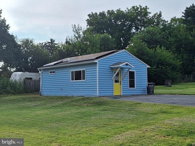 Building Photo - 928 Nixon Dr