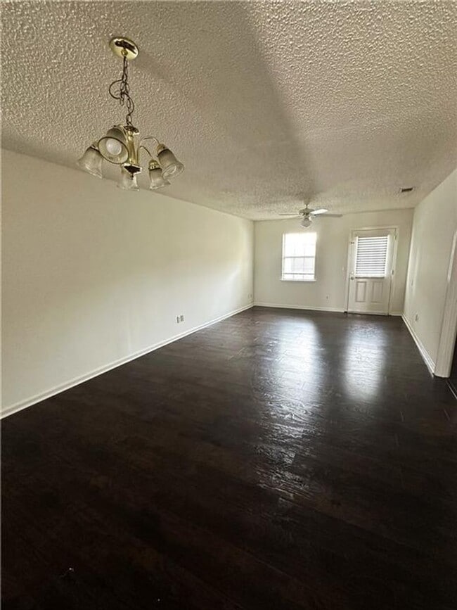 Building Photo - 115 Winter Chase Ln