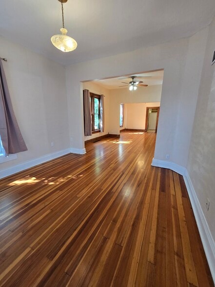 Living rooms looking toward kitchen - 607 Harrison Ave
