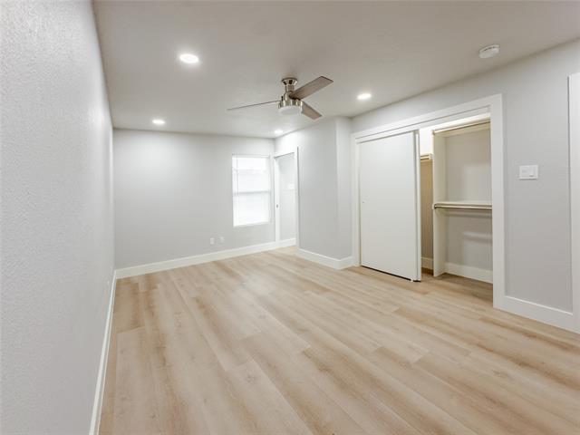 Building Photo - 2025 Glencrest Ln