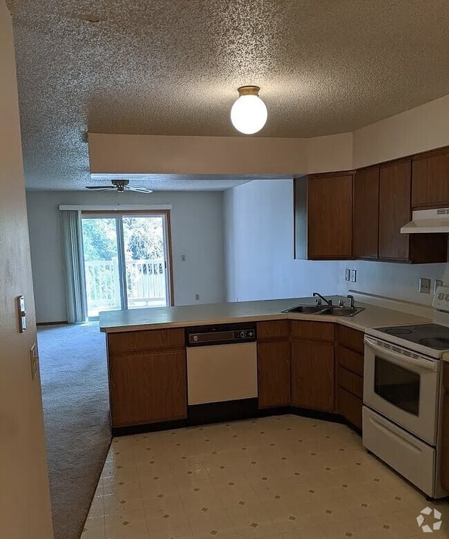 Building Photo - 229 Woodside Dr