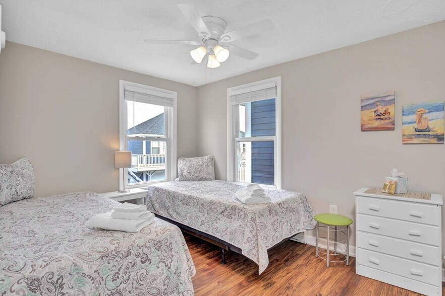 Building Photo - 8 Jones Ave