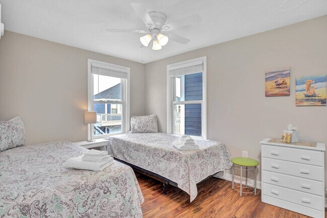 Building Photo - 8 Jones Ave