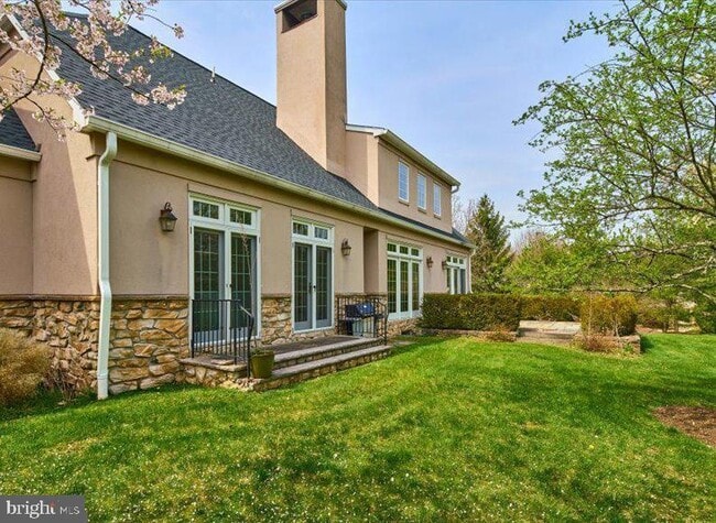 Building Photo - 12 Windermere Way