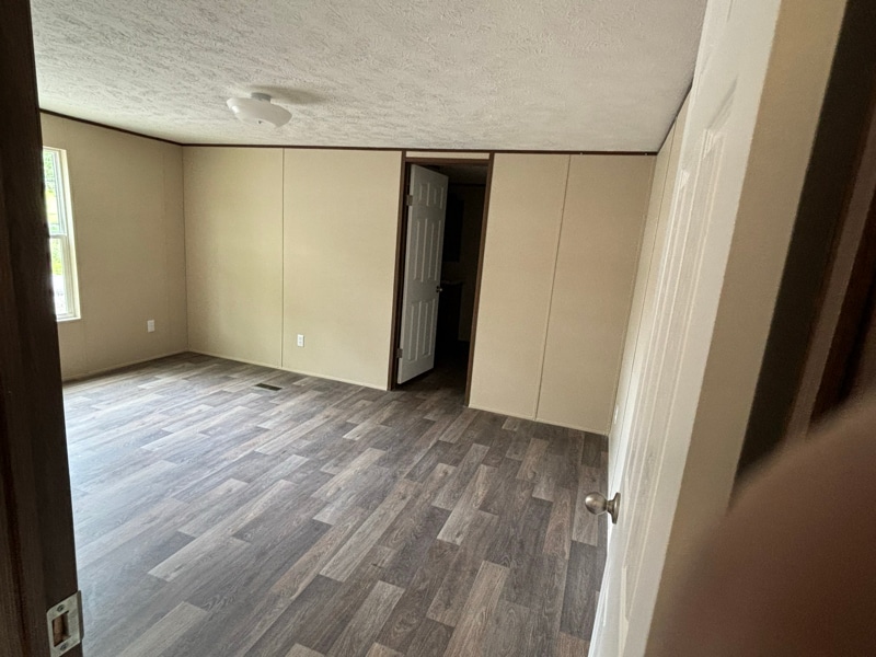 Building Photo - 713 Vandevender Dr