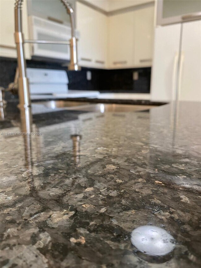 Building Photo - 2440 E Preserve Way