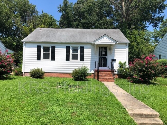 Primary Photo - 226 Hickory Ave