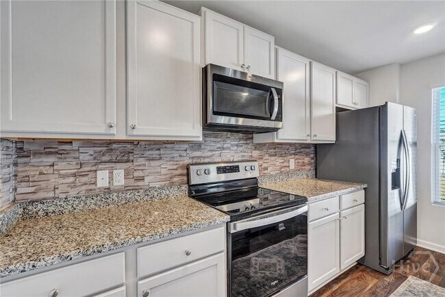 Building Photo - 27 Spicebush Cir
