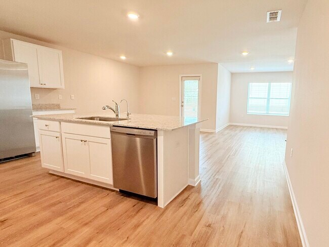 Building Photo - 1946 Tree Swallow Dr