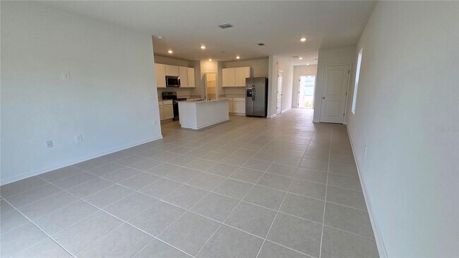 Building Photo - 3363 Alexander Dr