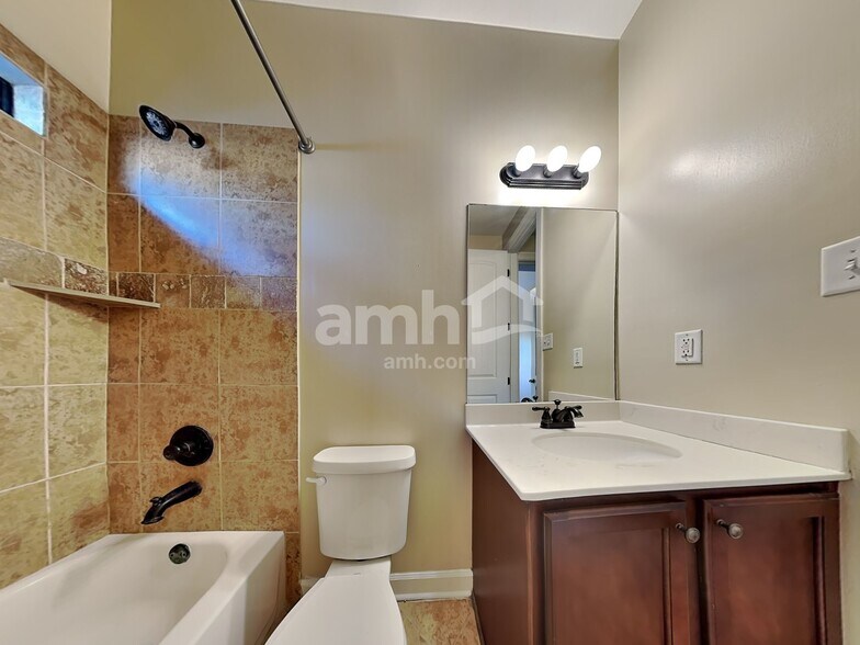 Building Photo - 7965 River Mist Dr