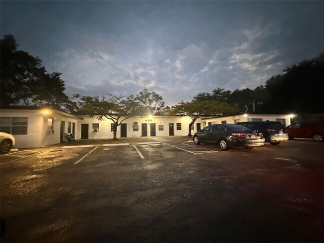 Building Photo - 424 NW 15th Terrace