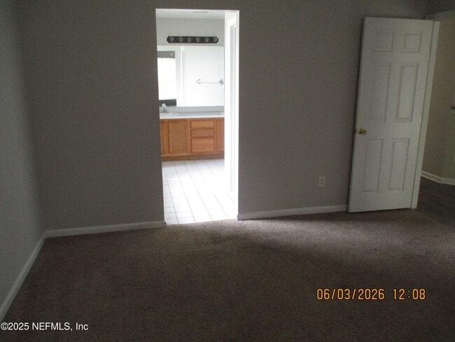 Building Photo - 3285 Avalon Dr