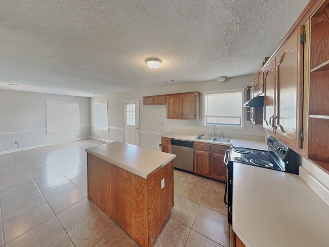 Building Photo - 7348 Ginger Snap Cove