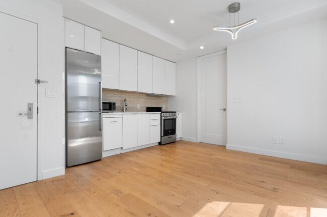 Building Photo - 1 bedroom in New York NY 10011