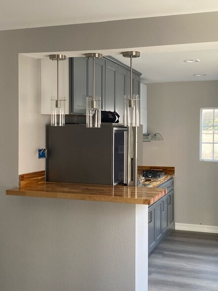 Kitchen - 3606 Santa Ana St