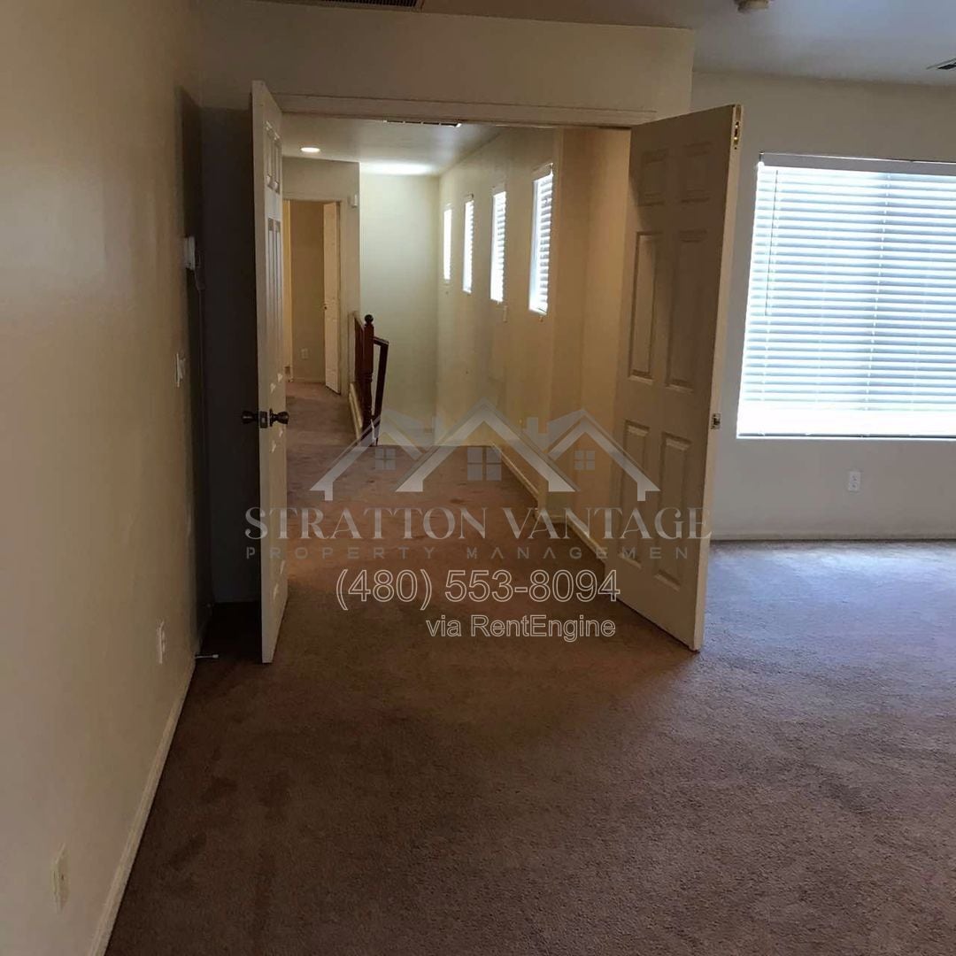Building Photo - 2919 S 93rd Ave