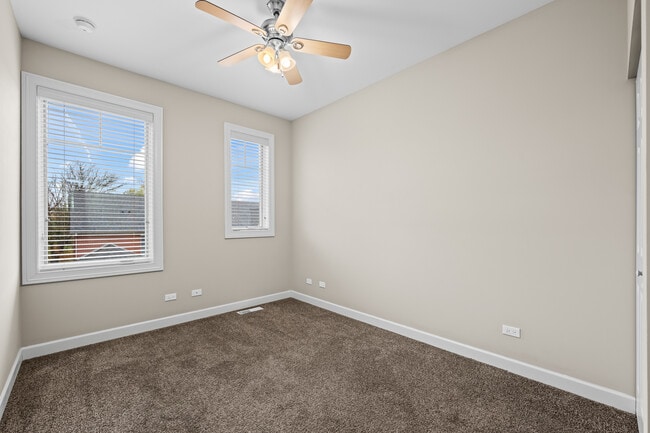 Building Photo - 86 Legacy Ln