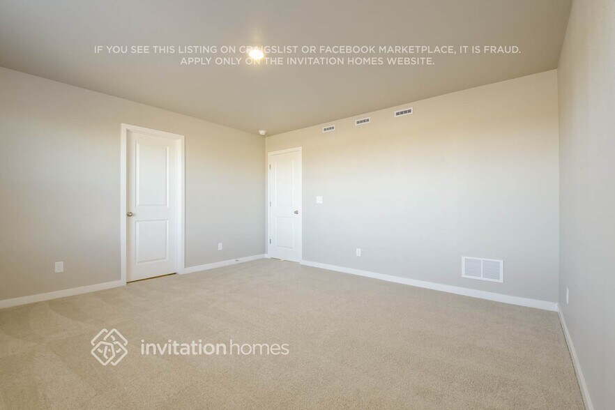 Building Photo - 970 Cascade Falls St