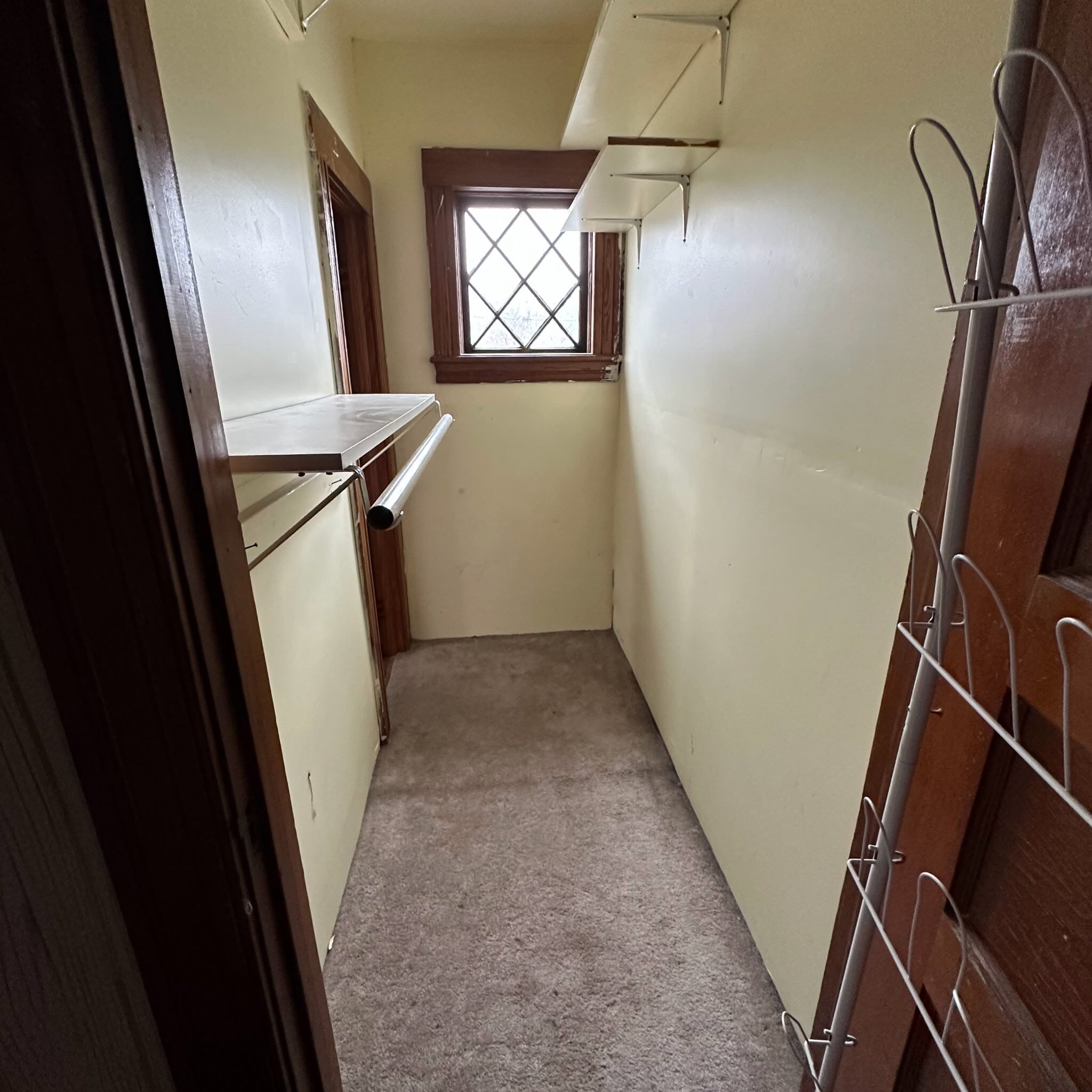 Walk-In Closet - 18 Harris St