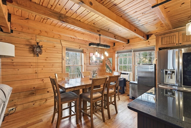 Building Photo - 1680 Lower Hatcher Creek Rd