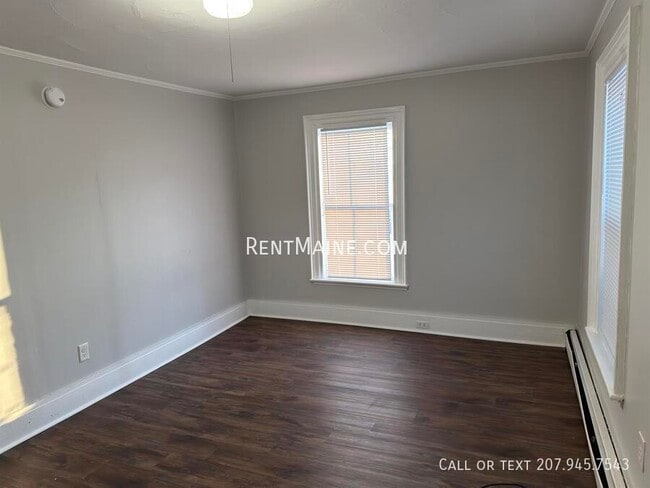 Building Photo - 36 Sanford St