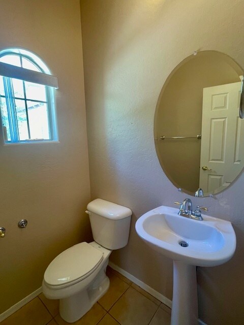 Building Photo - 3727 N Springfield St