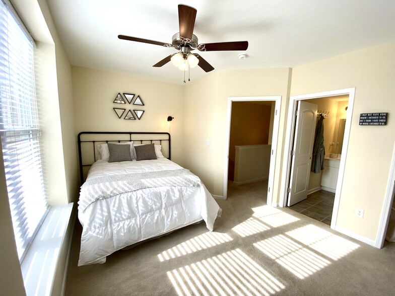 Spacious bedrooms with private bathrooms - The Villages at Town Creek