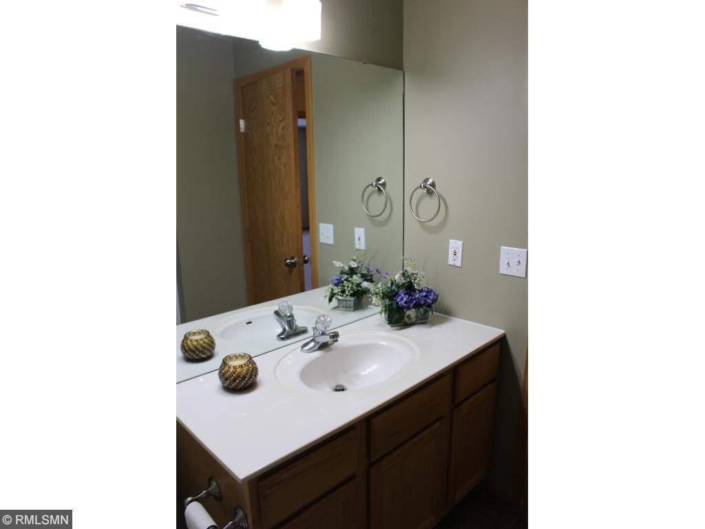 Fresh paint and bathroom fixtures - 4415 Naper Bay
