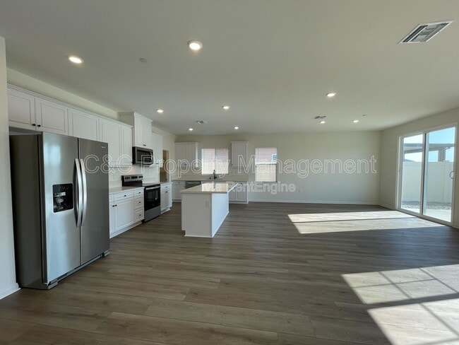 Building Photo - 25803 Sedona Ln