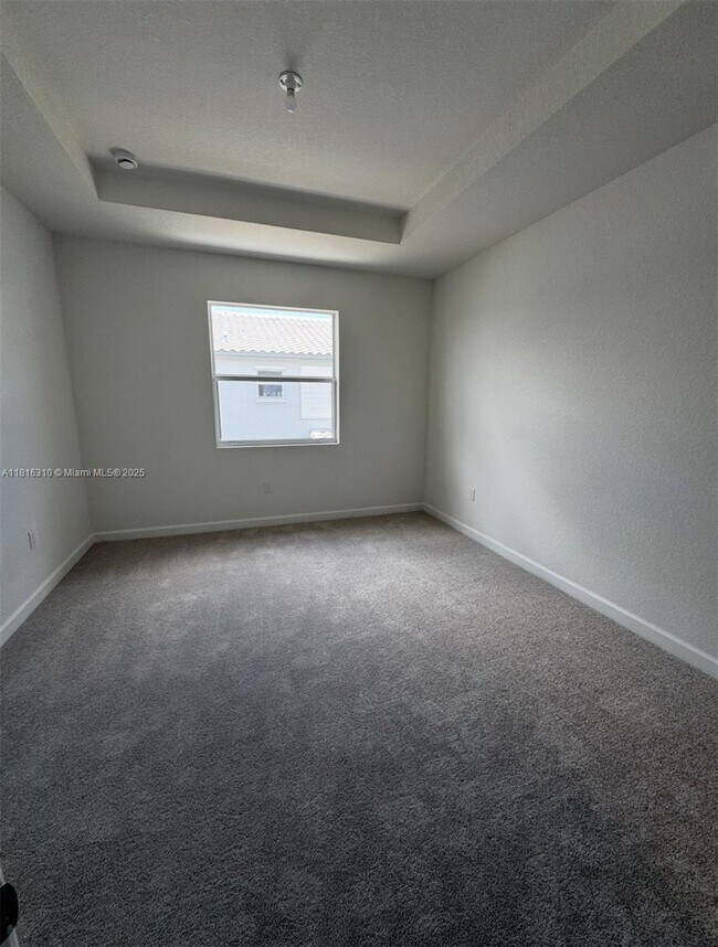 Building Photo - 112 SW 184th Way