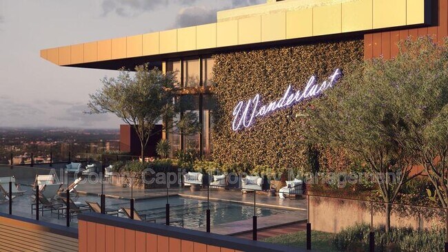 Building Photo - 84 East Ave