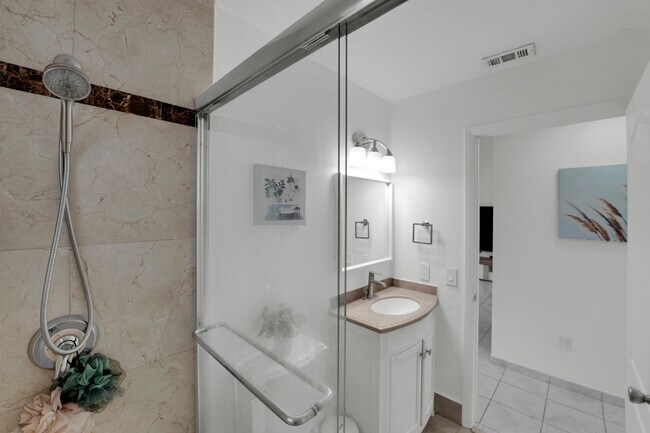 Building Photo - 17255 NW 72nd Ct