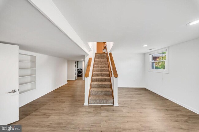 Building Photo - 7411 Tillman Dr