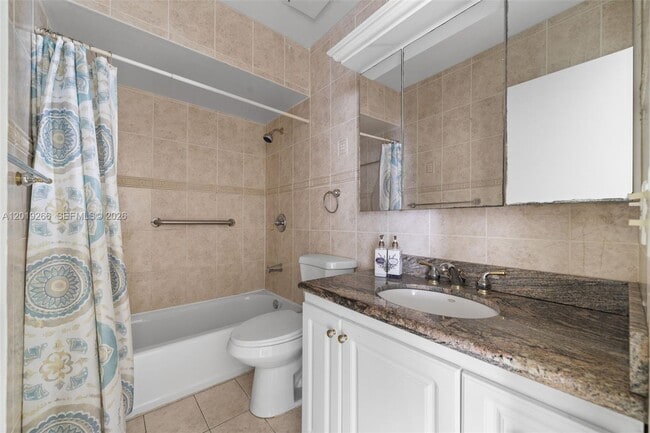 Building Photo - 13 SW 97th Pl